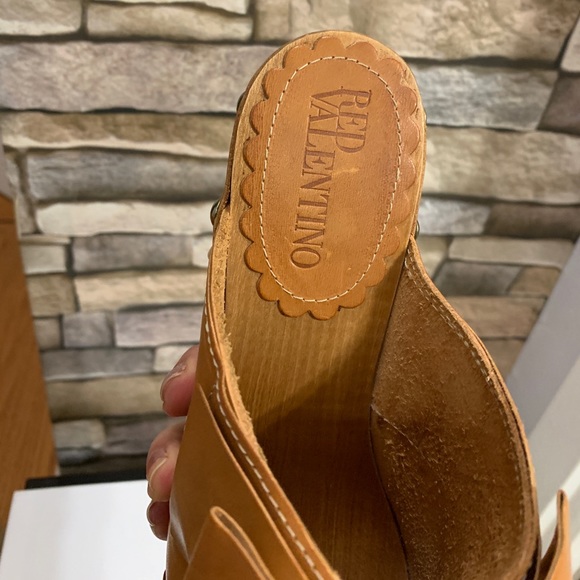 Authentic RED VALENTINO ITALIAN LEATHER STUDS CLOG - Picture 7 of 15